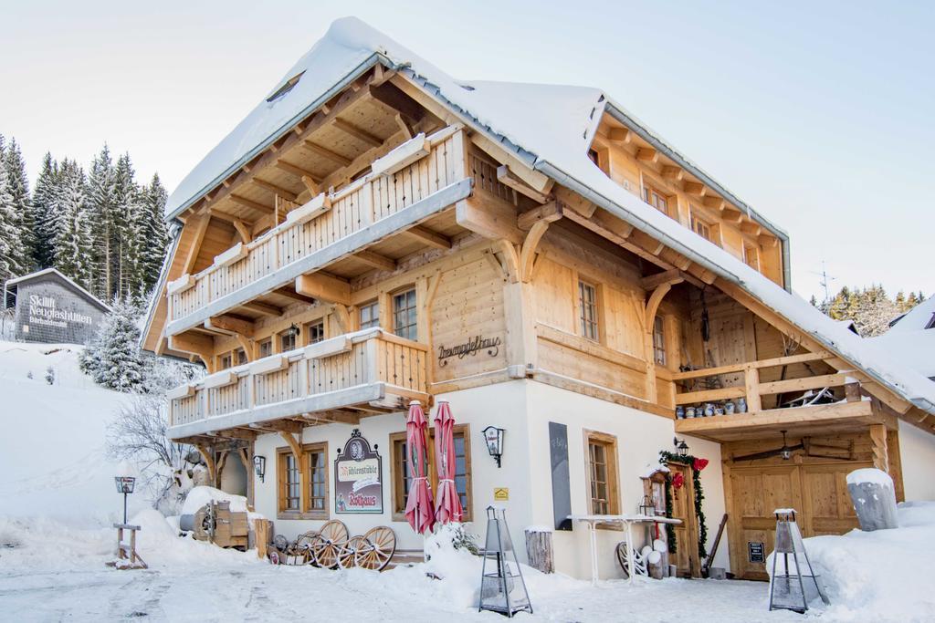 Hotel & Restaurant Gruner Baum - Die Grune Oase Am Feldberg Feldberg  Exterior photo